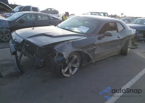 2015 Dodge Challenger R/T z USA, uszkodzony, nr VIN 2C3CDZAT7FH775080